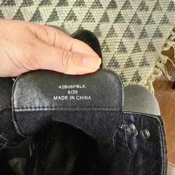 TOPSHOP PATTEN HEEL  BOOTIE - Picture 11 of 11